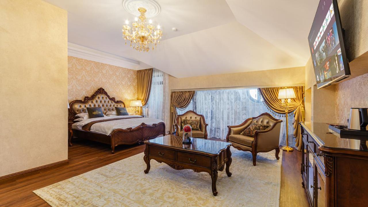 Gregory Boutique Hotel Chişinau Exteriör bild Suite